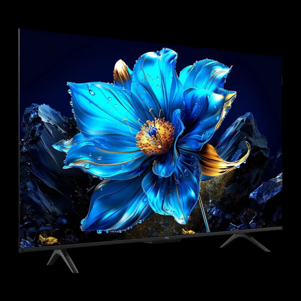 TV TCL 43 pulgadas QLED 4K 60Hz Negro 43T69C, vista en ángulo: pantalla con flor azul vibrante, marco fino y pies negros