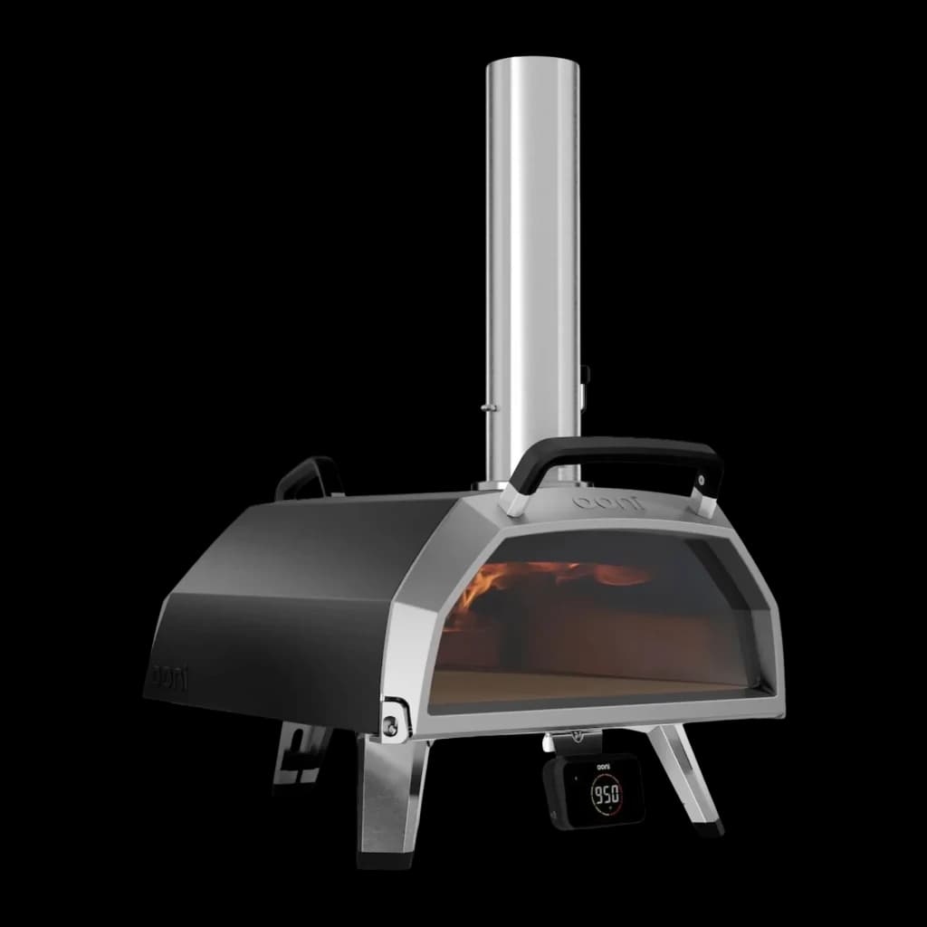 Four à pizza Ooni Karu 2 Pro Multifuel 40 cm 9,8 kWh / 33000 BTU/h Noir, vue de face: corps noir et inox, cheminée