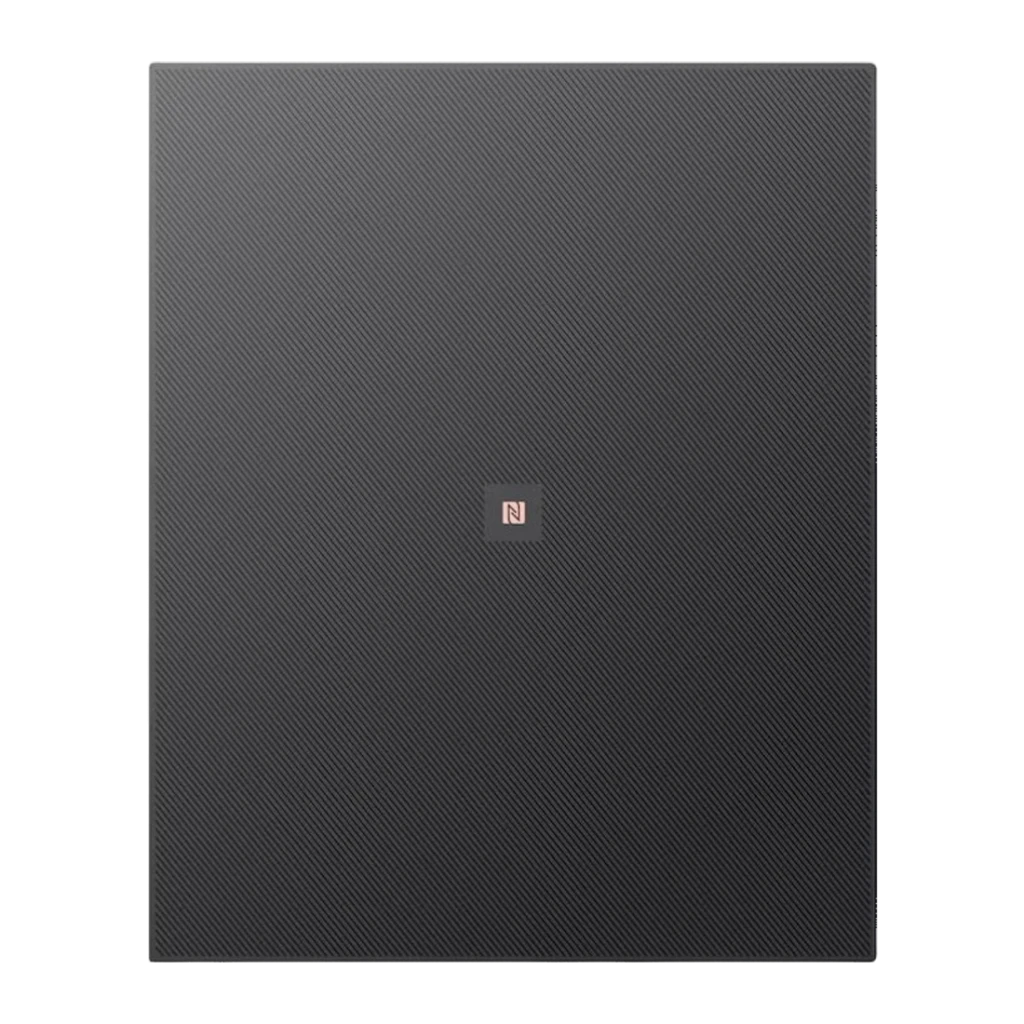 Tapa superior negra con textura diagonal del Router ZTE T5400, logo central plateado con símbolo NFC, diseño minimalista y acabado mate elegante