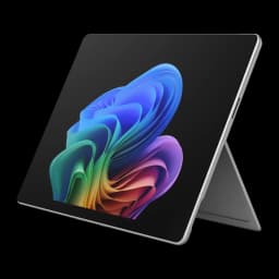 Tablet 2 en 1 Microsoft Surface Pro 12 platino con soporte tipo kickstand, pantalla OLED 13 pulgadas 120Hz, bordes finos y diseño delgado elegante