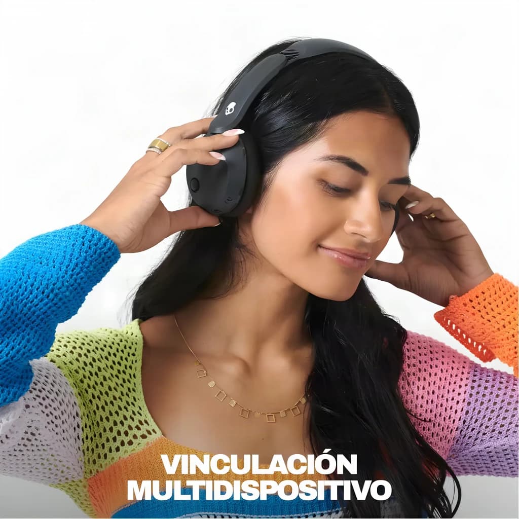Auriculares Skullcandy Icon 180 Diadema Bluetooth 5.3 50h Negro - mujer con ojos cerrados ajustando