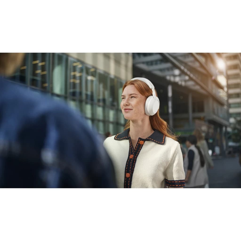 Auscultadores Philips Cancelamento de Ruído Híbrido Diadema Bluetooth 5.4 Branco TAH8000 - mulher