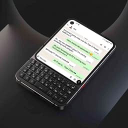 Unihertz Titan 2 Elite 5G 12Go/256Go Noir 4,03 pouces AMOLED 120Hz 50MP OIS Dimensity 7400 - clavier