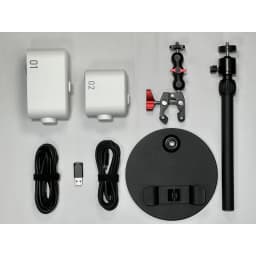Webcam Creative Project Watcher 4K Microfone Branco - módulos 01 e 02, cabos, adaptador USB, base, grampo