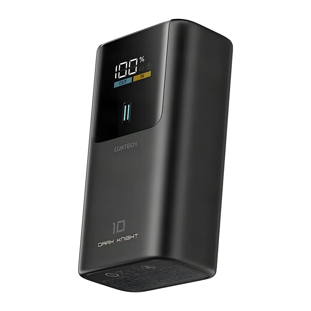 Power Bank Cuktech 10 10000mAh Gris Câble USB-C Intégré 55W Charge Rapide PB1055, vue avant en angle: écran LED 100%, port