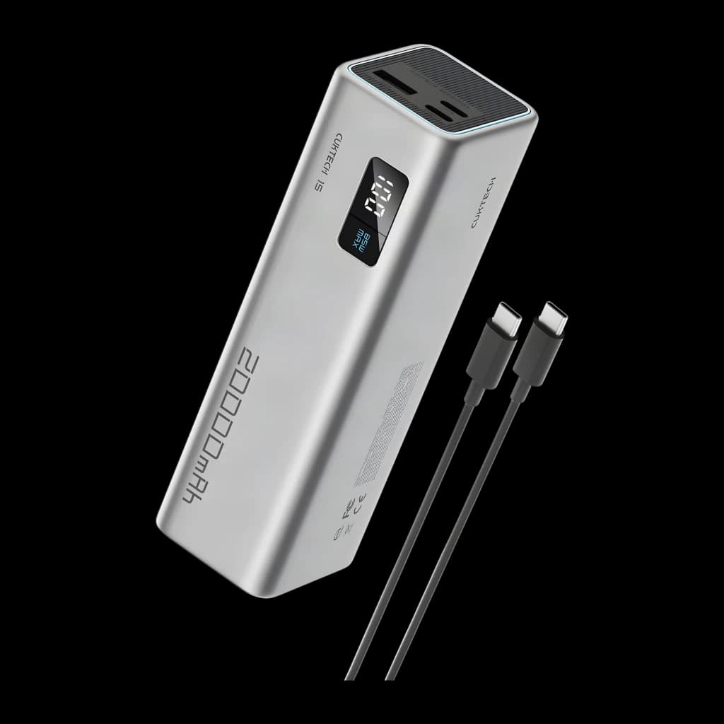Power Bank Cuktech 20000mAh Gris 85W 2x USB-C 1x USB-A Charge Rapide CUKP200XGLGR, vue avant en angle: écran LED, ports