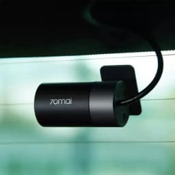 Cámara trasera 70mai RC06 compacta, cilíndrica y negra, montaje adhesivo al parabrisas, cableado limpio, compatible con A500s A510 A800 A800s