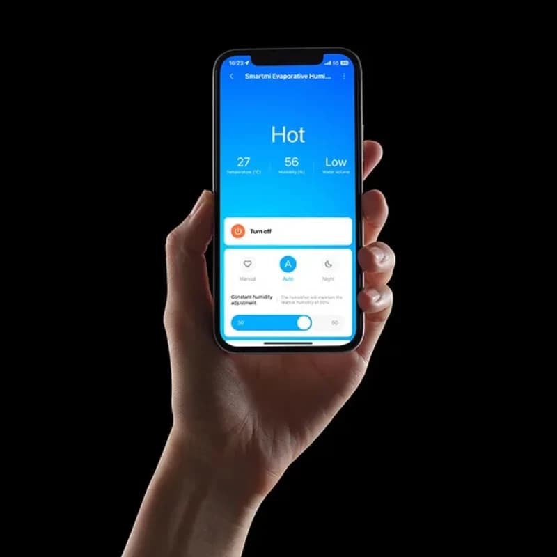 Smartmi Evaporative Humidifier 3 Lite - Umidificador controlado por app; tela azul mostrando temperatura Hot, umidade e botões de ligar, modos e deslizador