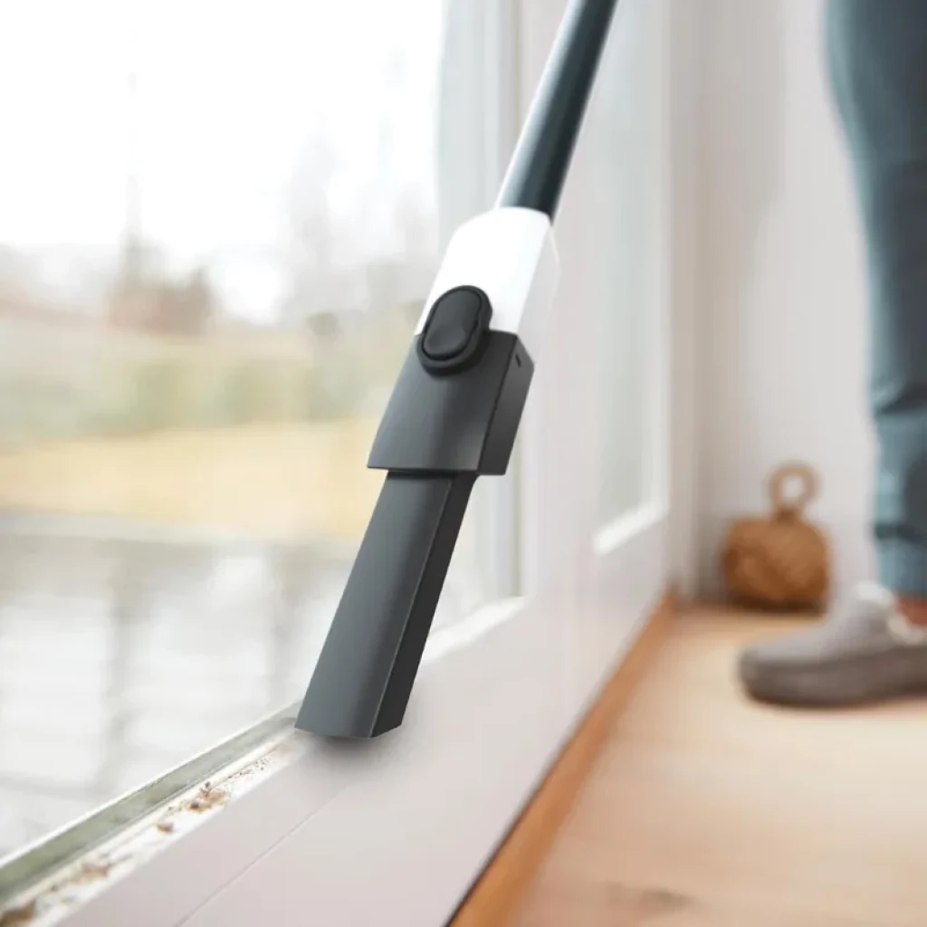 Aspirador sem fios Shark BU1120EU em azul e branco, depósito de 0,42 L, motor de 75 W, design leve com tubo longo e escova motorizada, base de carregamento de parede - Item5