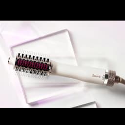 Shark SmoothStyle HT212EU cepillo moldeador de aire caliente 900 W con barril rectangular blanco, cerdas mixtas y rejilla rosa para alisar y dar volumen