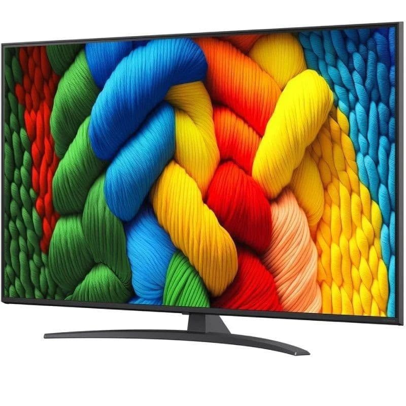 LG 55NANO81A6A 55" 4K: tela NanoCell com cores vivas e pretos profundos, bordas finas, base curva preta, imagem nítida e vibrante para salas modernas.