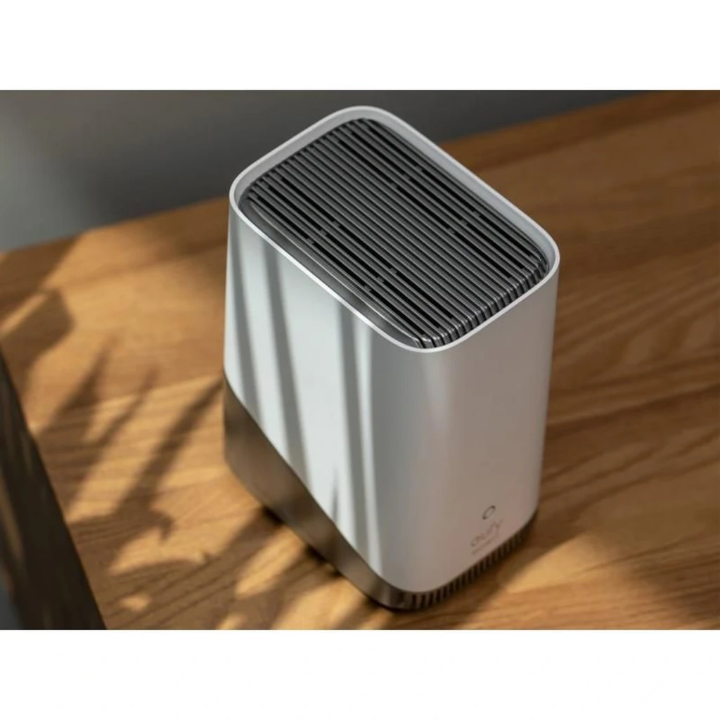 Hub de segurança Eufy HomeBase 3 S380 WiFi 2,4 GHz em branco e cinza, design vertical com grelhas superiores e base ventilada, LED frontal azul e logo eufy - Item3