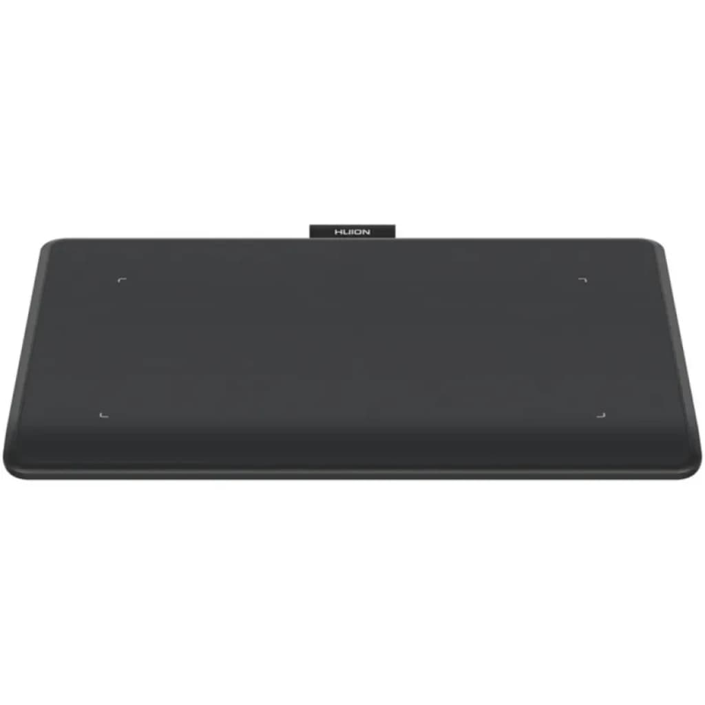 Tablette graphique Huion Inspiroy Frego S L310 fine et noire, surface active repérée par 4 coins, port USB-C au centre, bords arrondis, design minimaliste