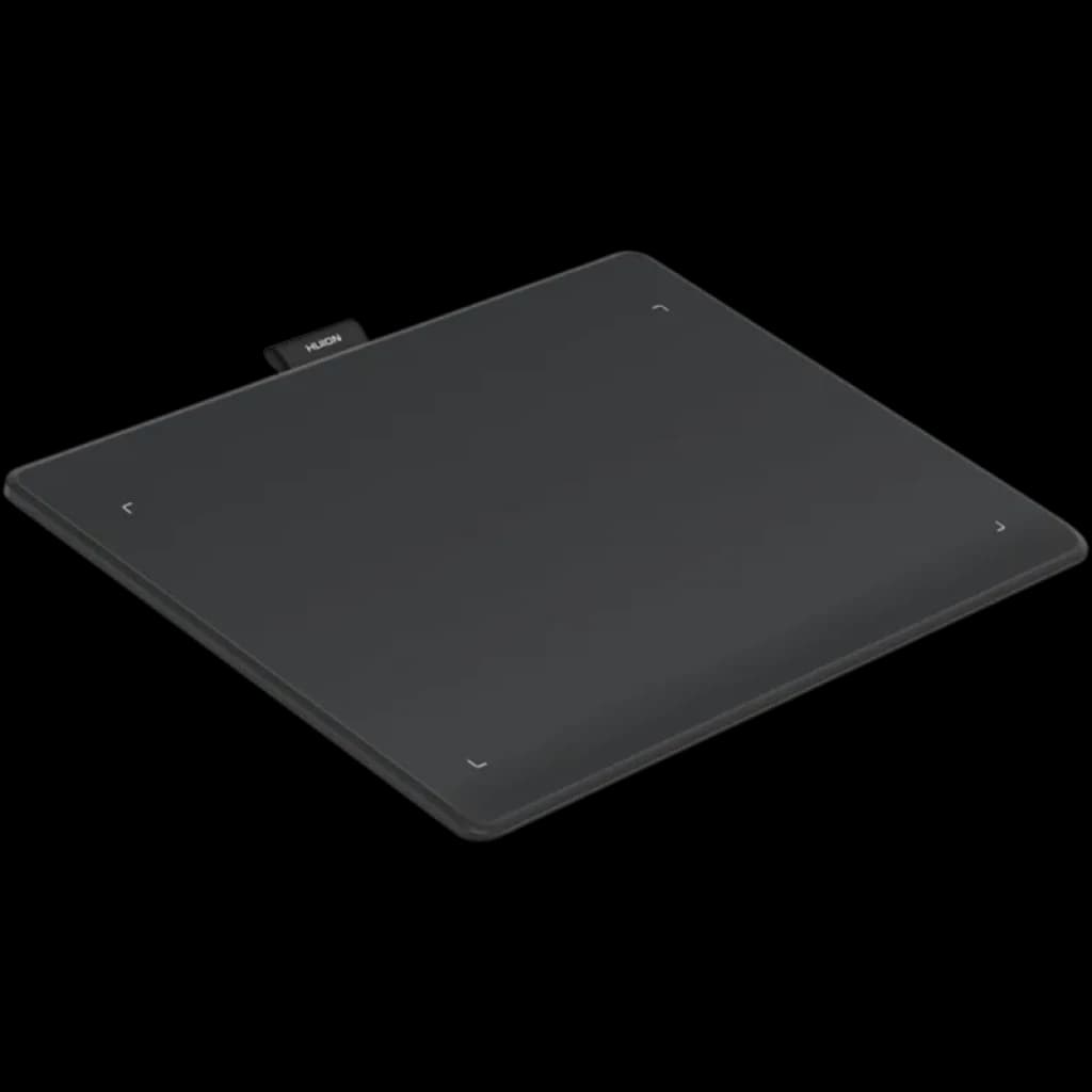 Tableta gráfica Huion Inspiroy Frego M L610, superficie negra mate amplia con esquinas redondeadas y marcas de área activa; perfil delgado y puerto superior