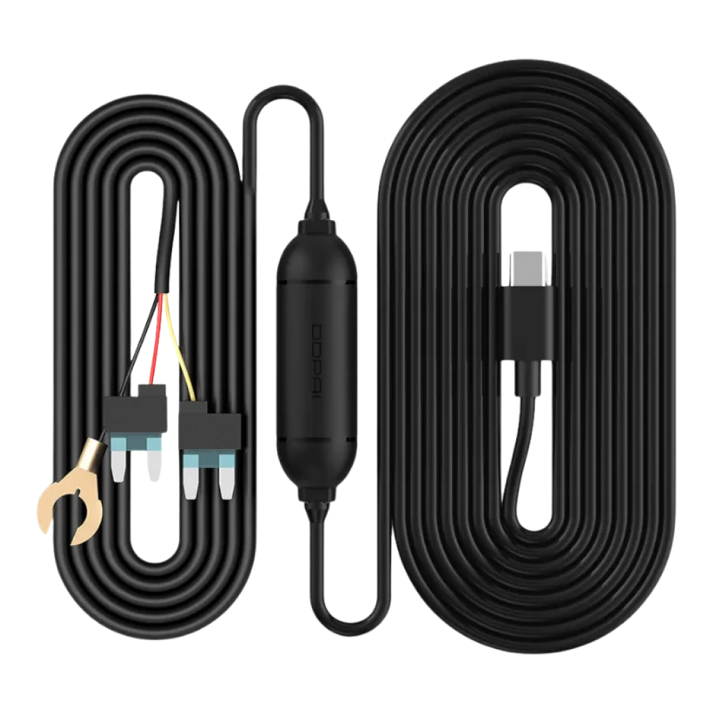 Kit de câblage DDPAI pour dashcam : câble long avec module d'alimentation, connecteur USB-C, fusibles, adaptateurs et clips, finition noire compacte et soignée - Ítem2