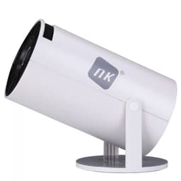 Mini Proyector NK-TV340031 HD LCD 120 Ansi HDMI en color blanco, cuerpo cilíndrico con soporte ajustable y rejilla frontal de ventilación, diseño compacto y