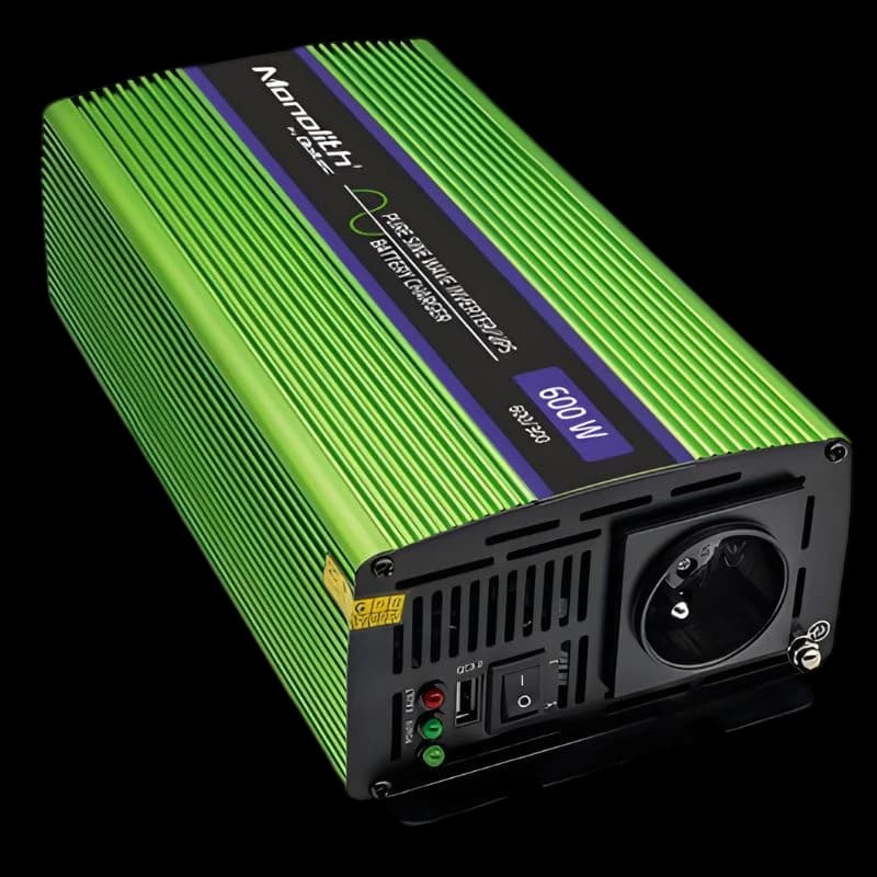 Qoltec Monolith 600 W, Verde - Inversor de corrente verde com carcaça de alumínio, ventoinha traseira, tomada Schuko, LEDs indicadores e botão liga/desliga