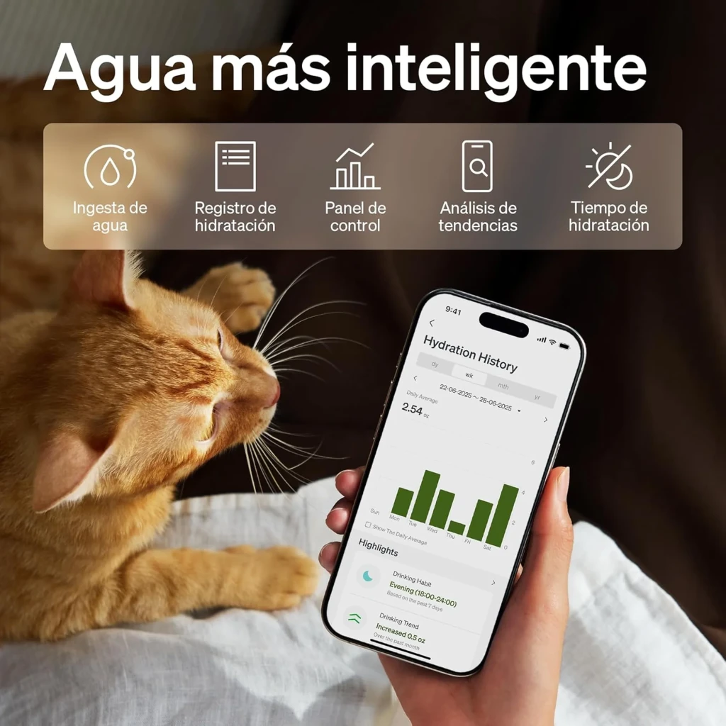 Fontaine Petlibro Dockstream 2.5L App Petlibro WiFi 2,5L blanche, jet en fleur, base bois clair, indicateurs tactiles, appli mobile affichée sur smartphone - Ítem1