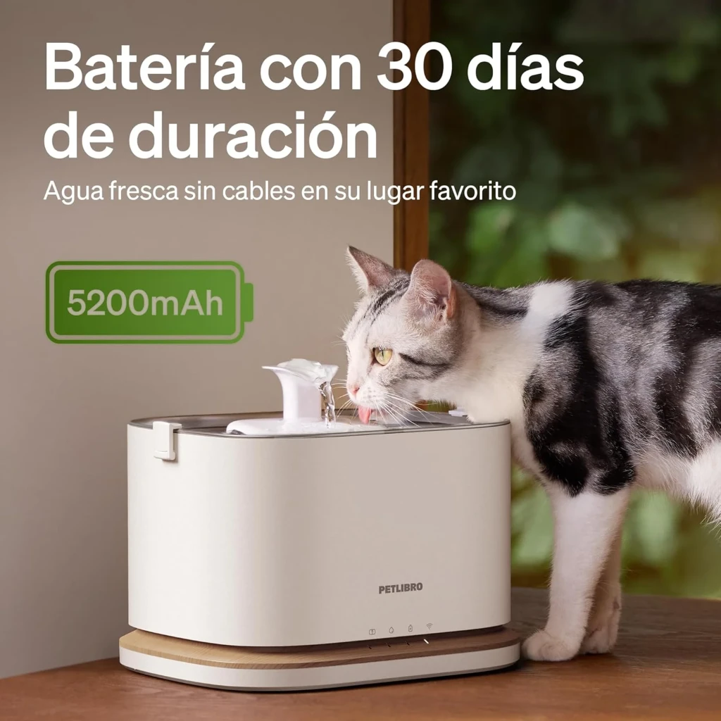 Fontaine Petlibro Dockstream 2.5L App Petlibro WiFi 2,5L blanche, jet en fleur, base bois clair, indicateurs tactiles, appli mobile affichée sur smartphone - Ítem6