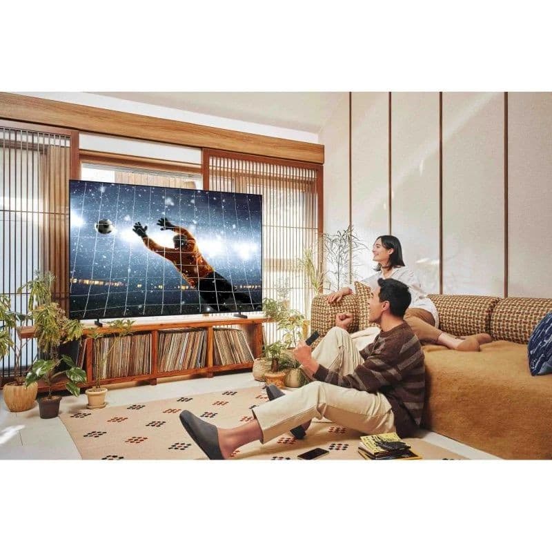 Samsung TU85U7025FK 85" 4K Ultra HD LED Smart TV Negro, imagen real en el salón de una casa