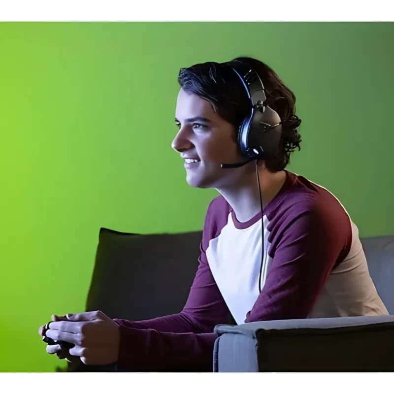 Auriculares gaming negros Turtle Beach Recon 70 con micrófono abatible, diadema acolchada y cascos cerrados; cableados, estilo Xbox Series X S y One