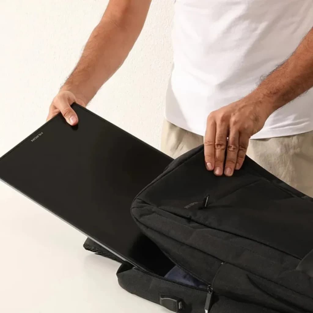Huion Kamvas Pro 16 GT1602 tablette graphique 15,8 pouces 2,5K écran noir fin portable se glissant facilement dans un sac idéale pour créatifs en