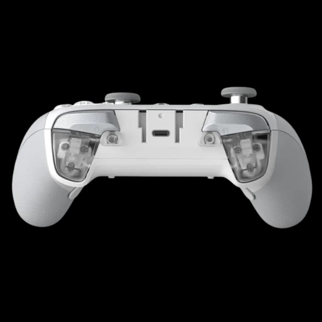 Mando GameSir G7 Pro Blanco visto por detrás, gatillos y bumpers transparentes, USB-C central, agarres texturizados grises y sticks analógicos simétricos