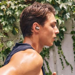 Buen sonido de Beats Powerbeats Fit Gris Grava