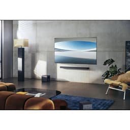 Samsung HW-Q990F/ZF 11.1.4 Negro - Barra de sonido, imagen real de la TV colgada en la pared de una casa