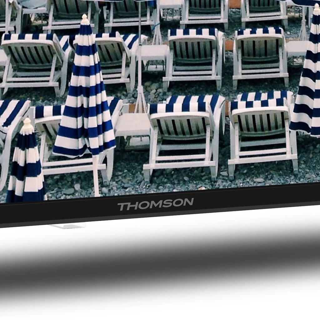 Thomson 32HD2S13 téléviseur LED 32 pouces HD écran plat fin bords minces pied double image nette couleurs vives idéal petits salons et chambres - Ítem4