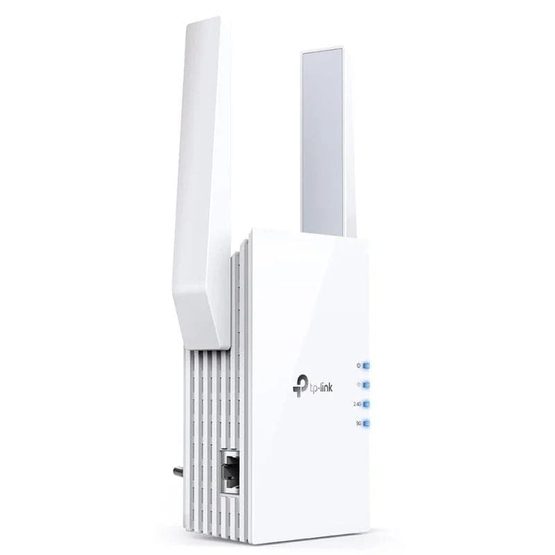 TP-Link RE605X Blanc, répéteur Wi‑Fi avec deux antennes, voyants LED latéraux et port Gigabit Ethernet, design compact à brancher au mur.