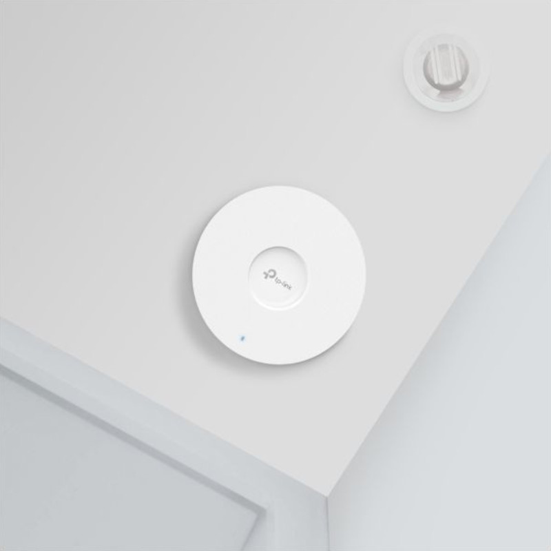 TP-Link Omada EAP653 Plafond - Point d’accès Wi-Fi 6 blanc, rond et discret, logo centré, LED d’état bleue, design plafond épuré pour intégration pro - Ítem8