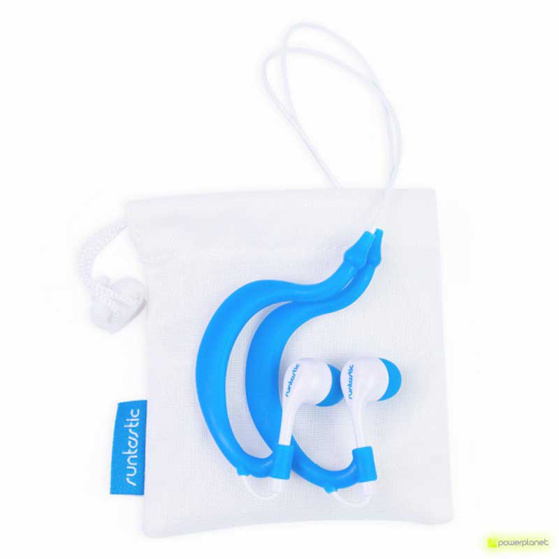 Runtastic Fitness Earphones