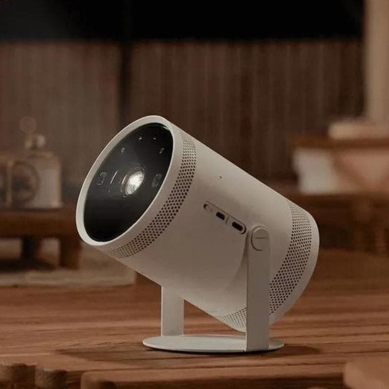 Proyector Samsung The Freestyle 2da Gen WiFi BT Blanco - en funcionamiento
