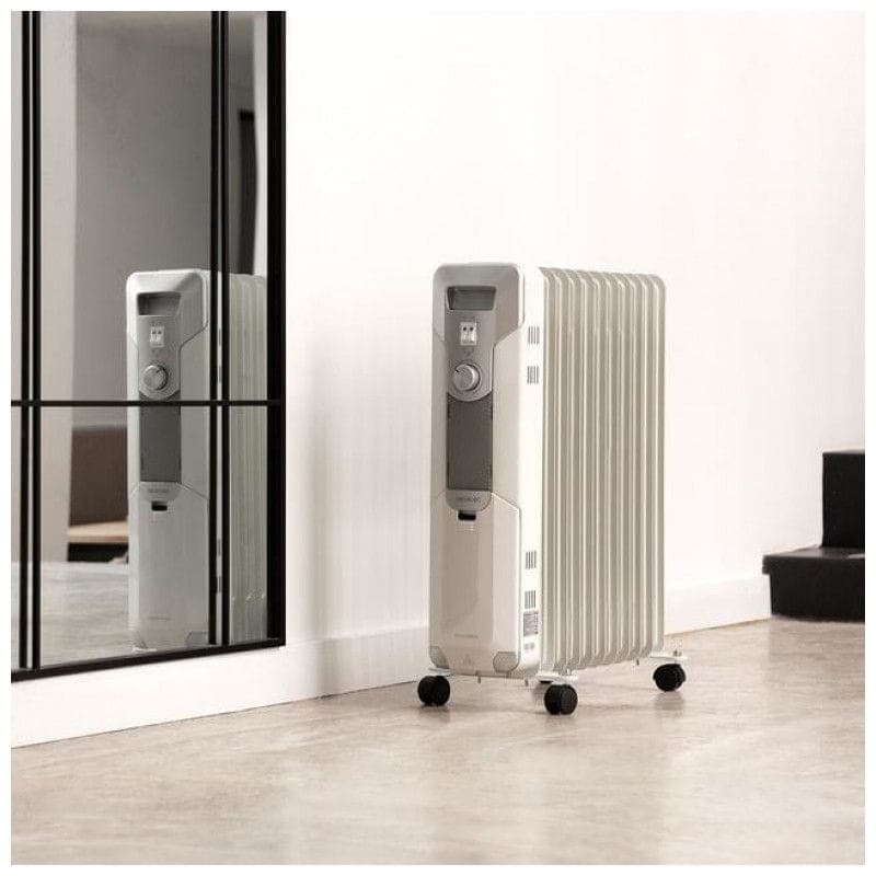 Vue en perspective du Chauffage Électrique à Huile Cecotec ReadyWarm 11000 Space 2500 W Blanc