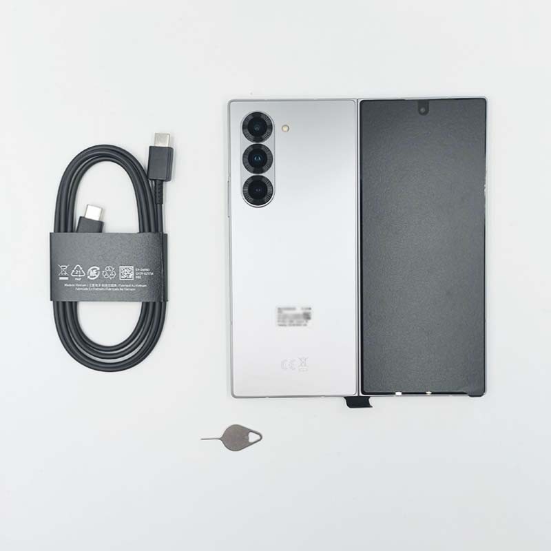 Samsung Galaxy Z Fold6 5G 12GB/512GB Cinzento - Telemóvel Renovado - Condição Premium - Item3