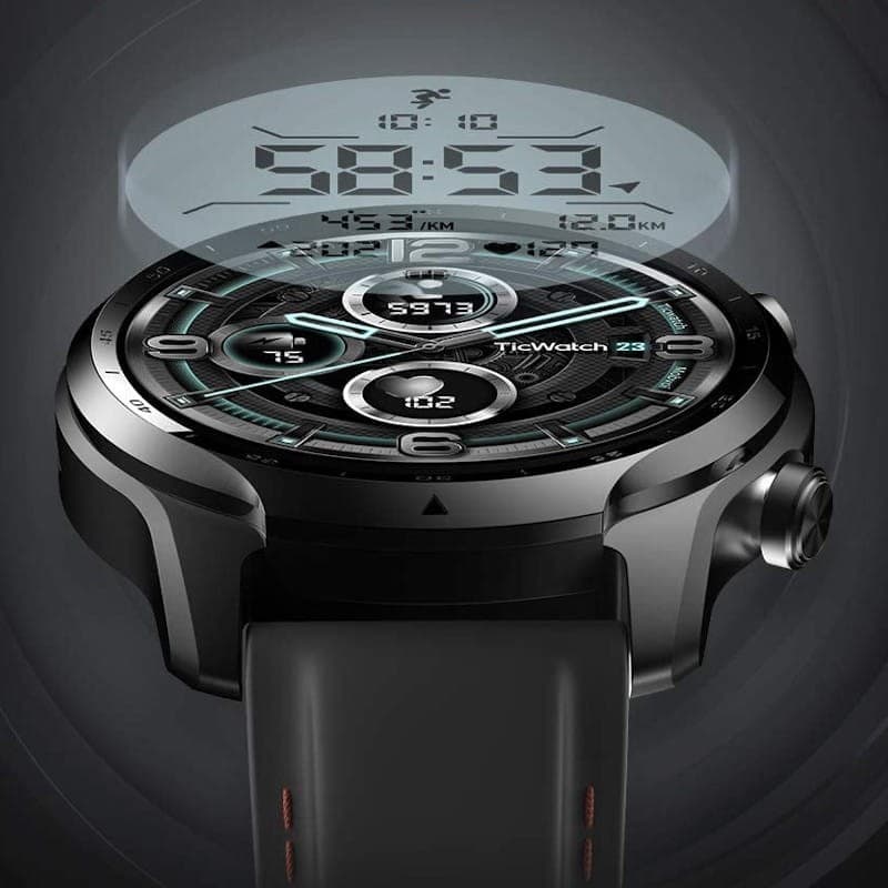 Ticwatch Pro 3 GPS - Clase B Reacondicionado - detalle de la esfera con datos deportivos de ritmo y distancia