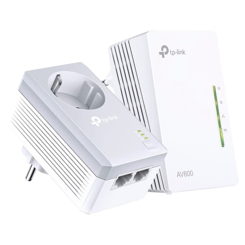 TP-LINK TL-WPA4226KIT Kit PLC Extensor Powerline WiFi AV600 con toma eléctrica integrada, leds de estado, dos puertos Ethernet y diseño blanco compacto
