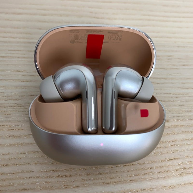 Auriculares Inalámbricos Xiaomi Buds 4 Pro Dorado - Ítem5