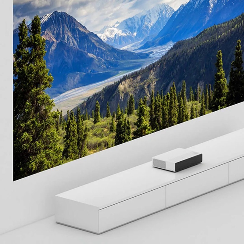 Xiaomi lanza un proyector láser 4K capaz de ofrecer hasta 150” de